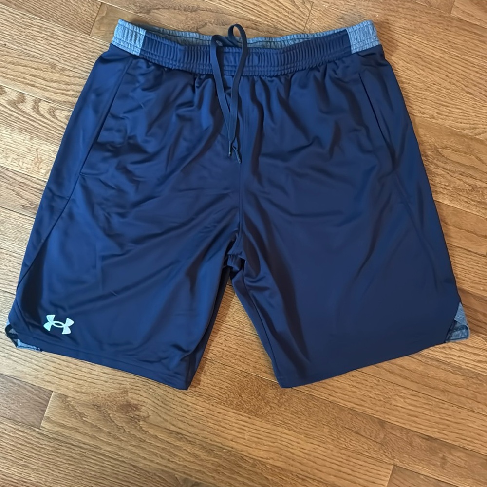 Under Armour Men’s 9” Shorts with Pockets, Navy, Size L, NWT